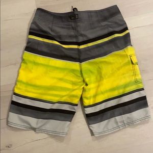 O’Neill men’s board shorts size 30